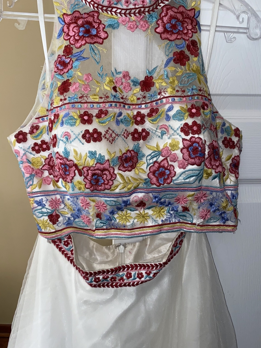 White Floral Embroidered Halter Crop Top
